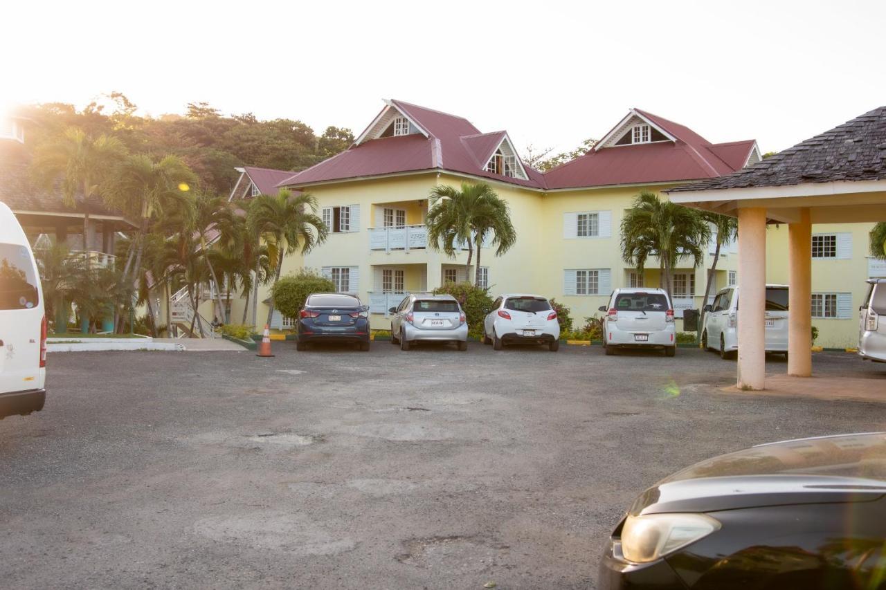 E 20 Mystic Ridge Ocho Rios Lejlighed Eksteriør billede