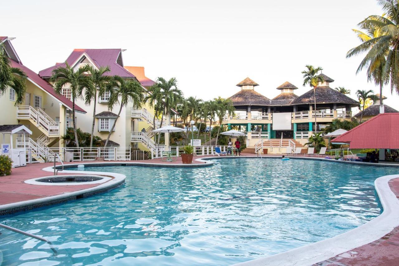 E 20 Mystic Ridge Ocho Rios Lejlighed Eksteriør billede